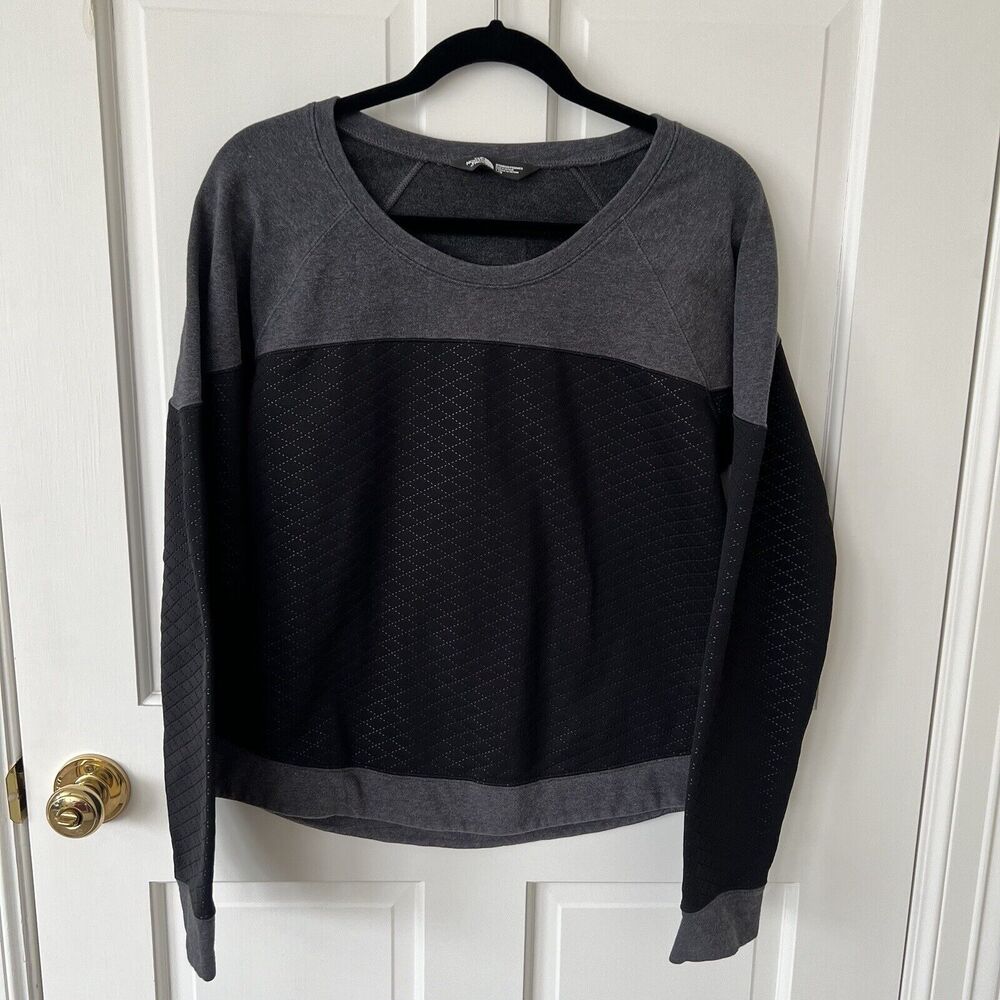 The North Face Recover Up Quilted Gray & Black Sweater Sweatshirt Size Large